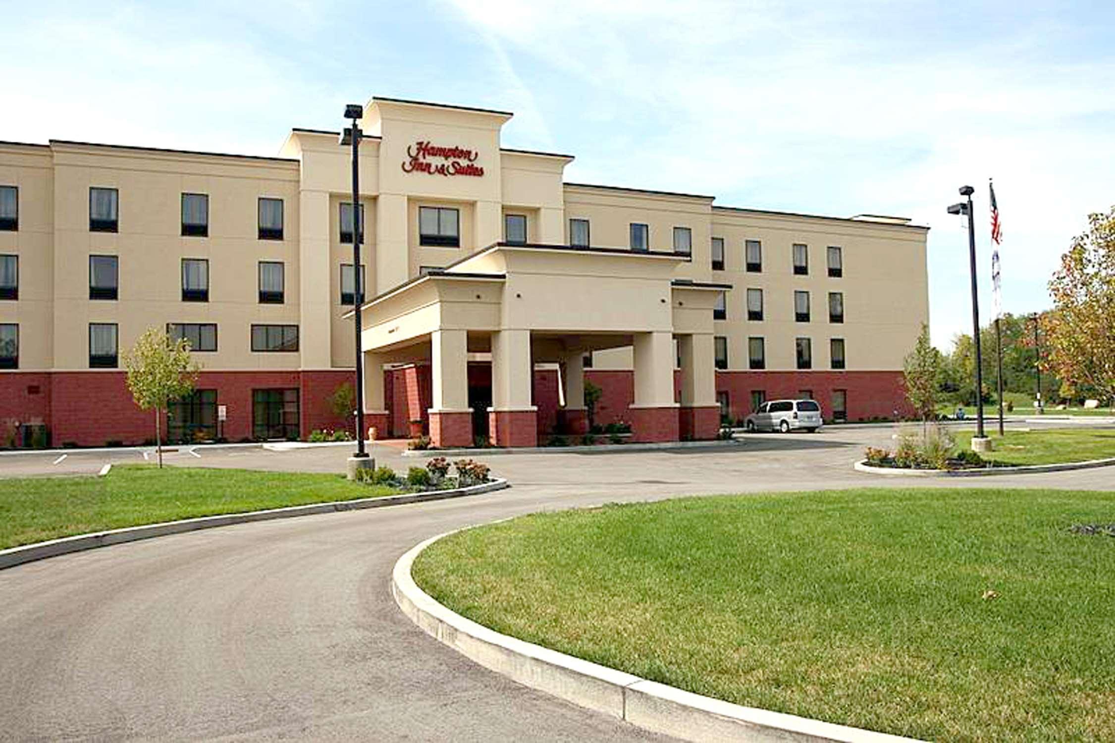 Hampton Inn & Suites Dayton-Airport Englewood Exterior photo