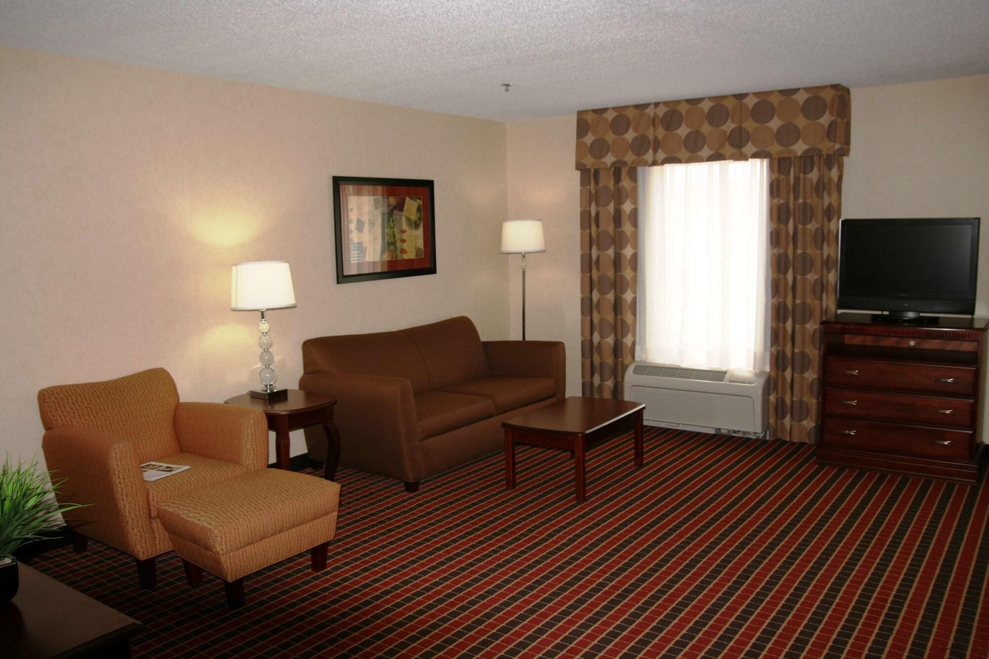 Hampton Inn & Suites Dayton-Airport Englewood Exterior photo
